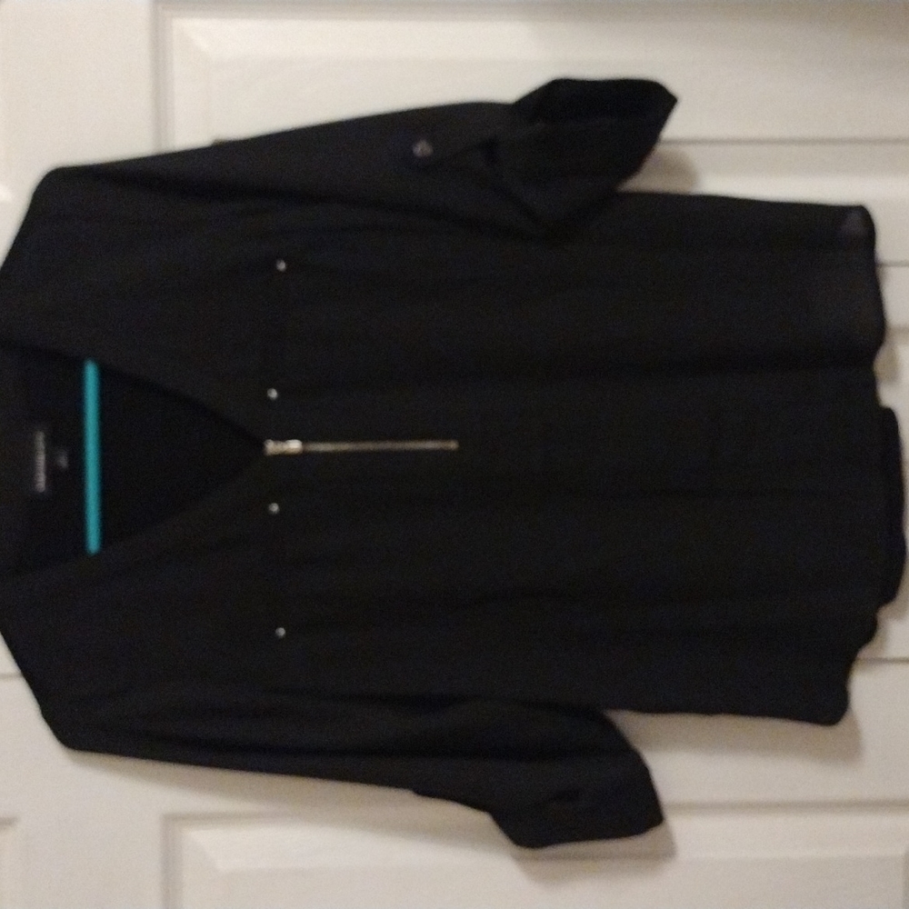 Stitch Fix Black V-Neck Shirt by Fortune & Ivy